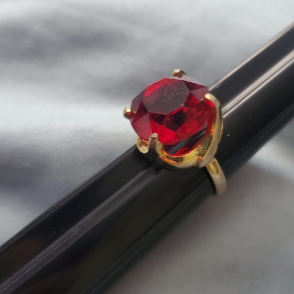 Ring - Picture 5 of 10